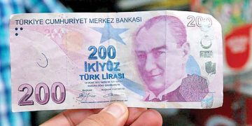سقوط چشمگیر لیر/ اقتصاد ترکیه به کدام سو می‌رود؟