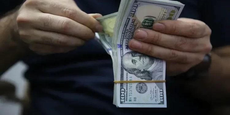 5 پیشبینی از قیمت دلار / دوره اصلاح قیمتی ادامه دارد؟