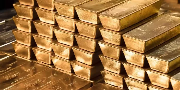 قیمت طلای جهانی در اوج می‌ماند؟