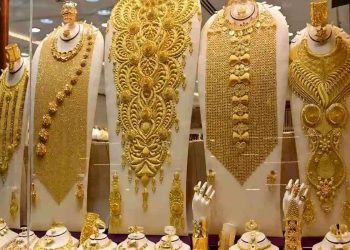 قیمت طلا و سکه ۱۱ آذر ۱۴۰۲ / پرواز طلای جهانی بازار طلا را بالا می‌برد؟