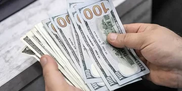 چرا ترمز نوسان دلار کشیده شد؟