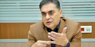 خطاهایی که تراز تجاری را بعد از سالها منفی کرد/ بی‌برنامگی بر سر رفع تعهد ارزی صادرات با واردات طلا