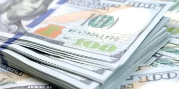 چه خبری دلار را در سرازیری انداخت؟