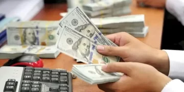 سقوط قیمت دلار به کانال 57 هزار تومانی