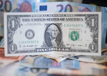 دو عامل افزایش قیمت دلار