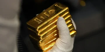 راه صعود طلای جهانی بسته شد