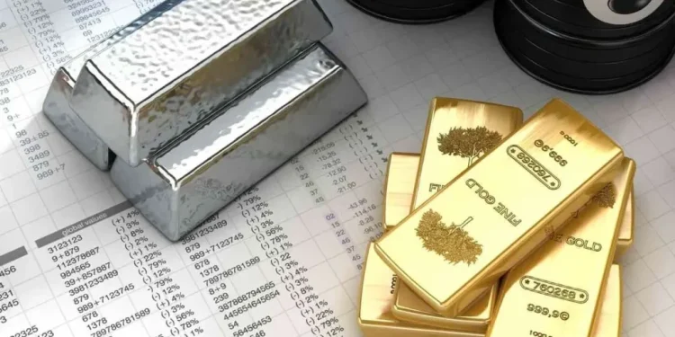 پیش بینی قیمت طلا و نقره / قیمت طلا و سکه تا چه زمانی رشد می‌کند؟