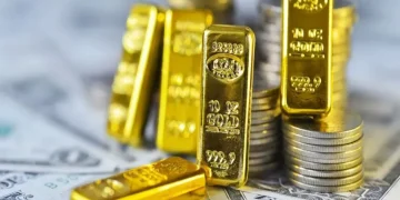 پیش‌بینی آینده اونس جهانی طلا/ فلز زرد برای شکستن سقف آماده می‌شود؟