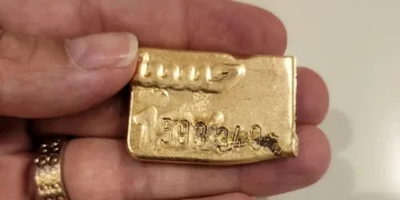 هشدار رئیس اتحادیه طلا درباره طلای آب‌شده آنلاین