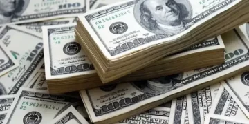 دلار در قیمت‌های فعلی ارزان است / قیمت دلار تا پایان تابستان به نیمه کریدور بیستم می‌رسد
