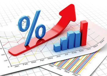 نرخ سود در دوراهی دلار و تورم؛ بانک مرکزی چه می‌کند؟